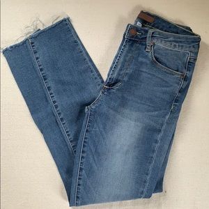 Leith Mid-Rise Skinny Jeans